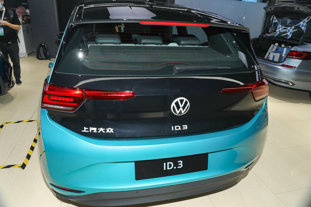 上汽大众的纯电高尔夫样样都好就一点阻碍销量