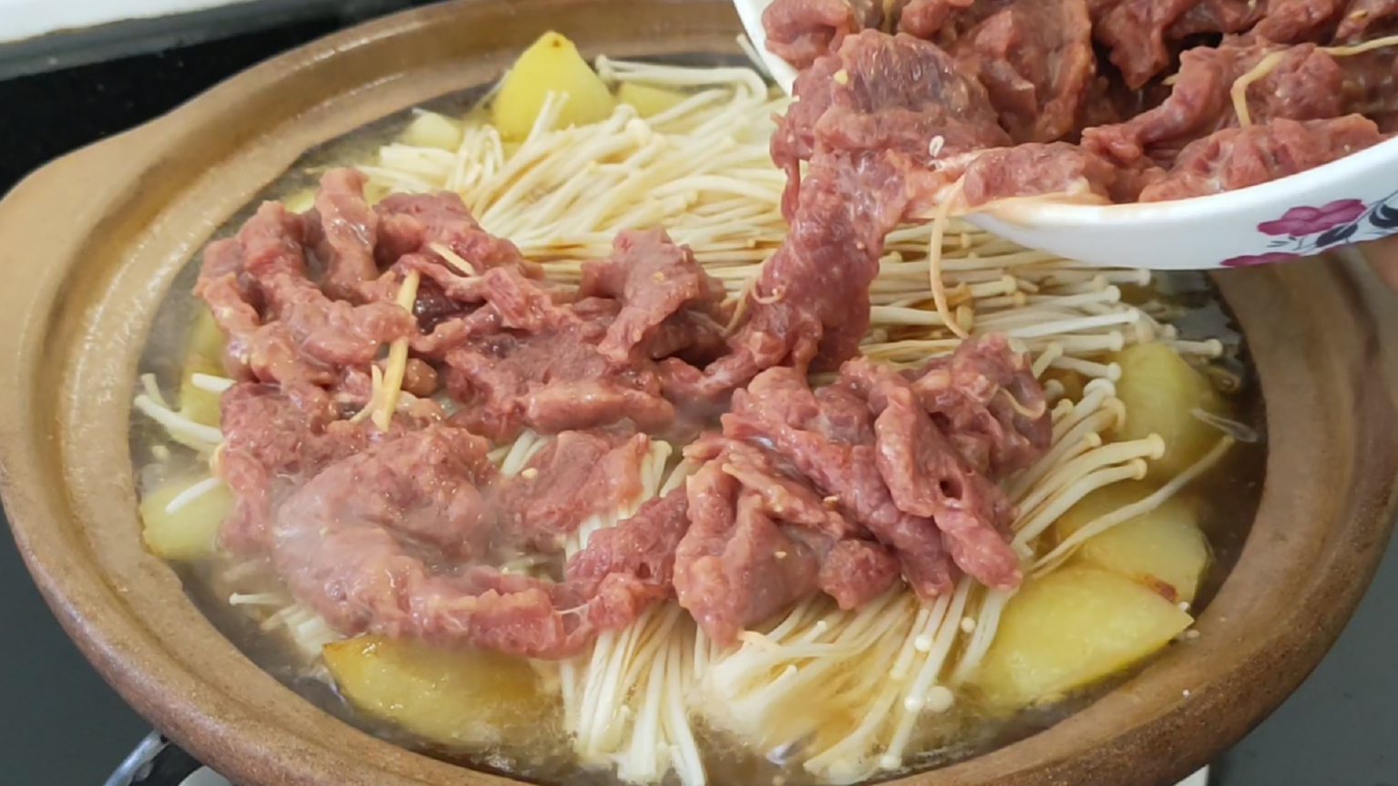 这做法我家一周吃三四次,嫩滑好吃下饭 客家人铁头