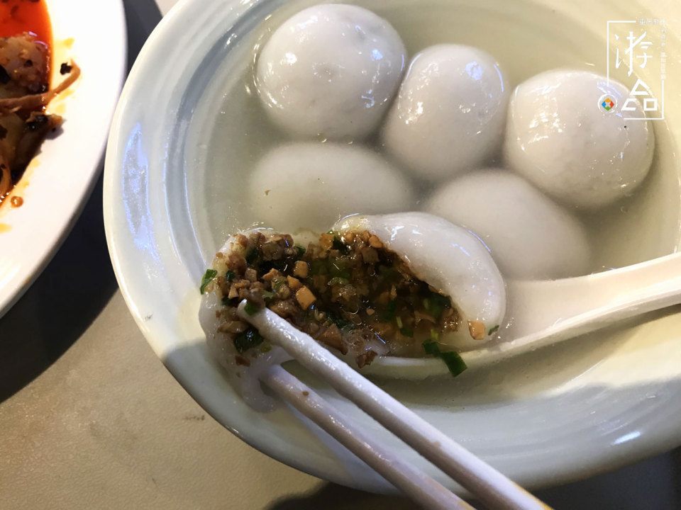 山城汤圆新吃法肉汤圆蘸辣椒重庆人露出了微笑